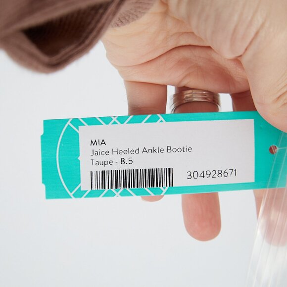 MIA Stitch Fix Jaice Heeled Ankle Bootie in Taupe Women's 8.5 NWT - Picture 9 of 9